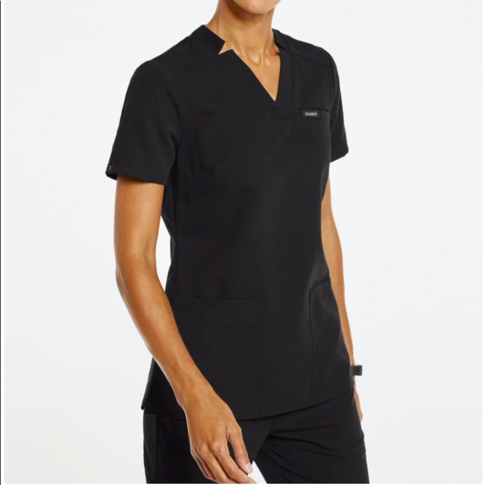 NWT XS Jaanuu black scrubs set - women’s